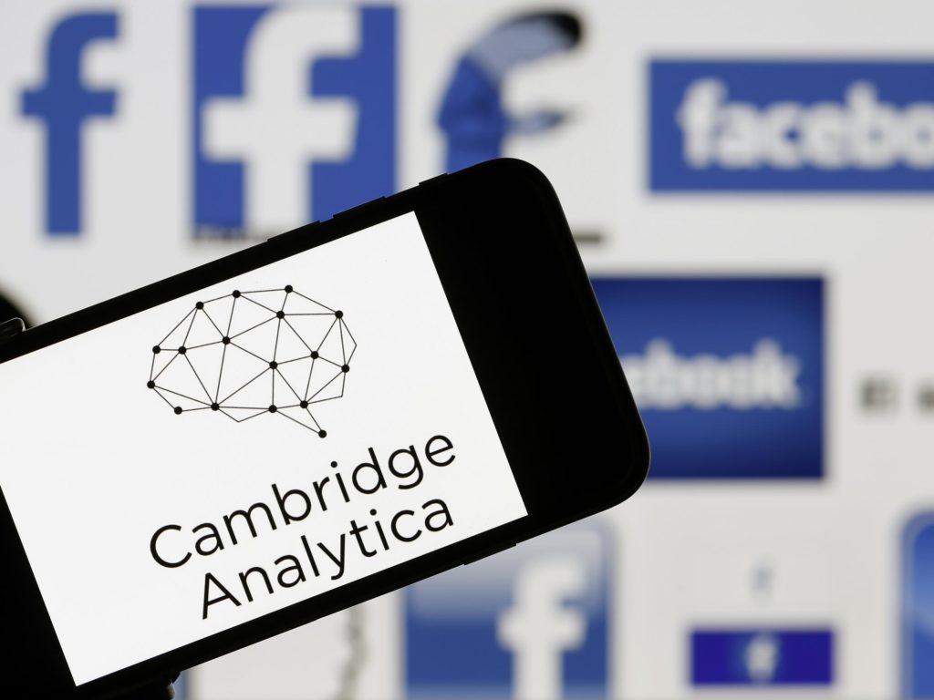 cambridge-analytica-facebook-1024x768.jpg
